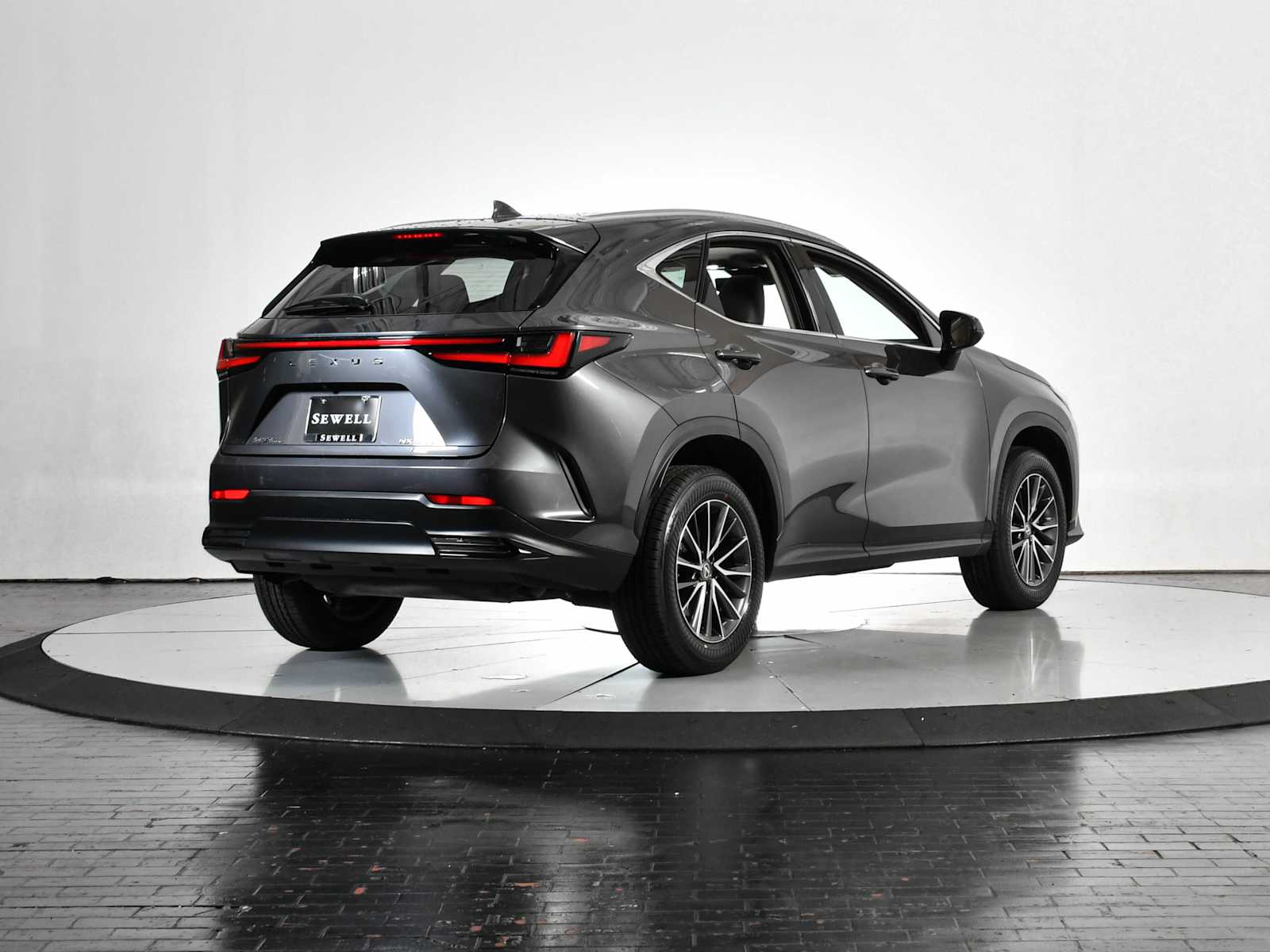 2022 Lexus NX 350 Premium AWD photo 3