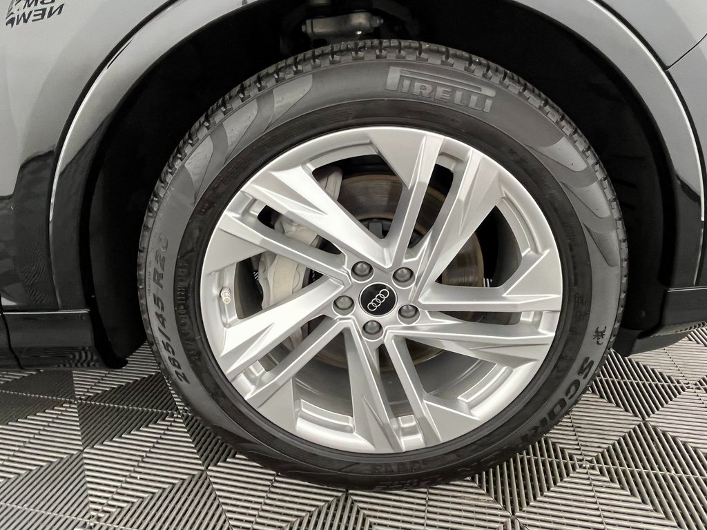 2023 Audi Q7 55 Prestige photo 13
