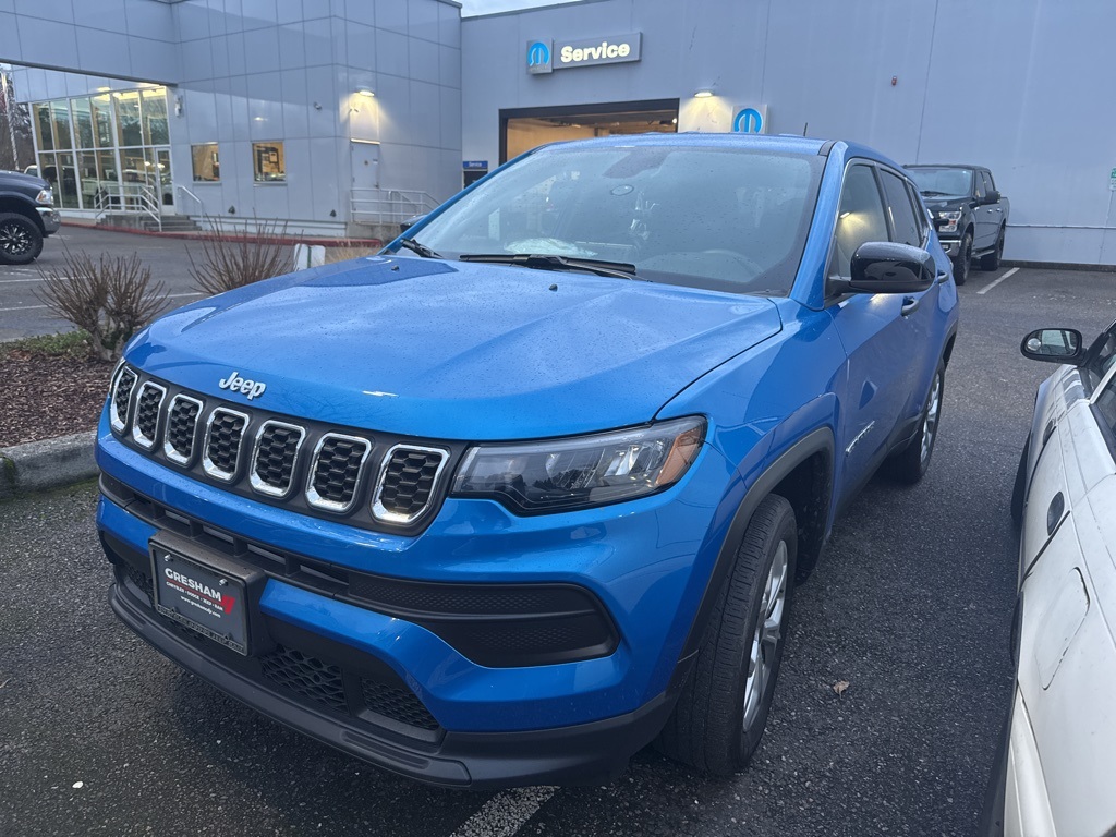 2025 Jeep Compass Sport photo 2