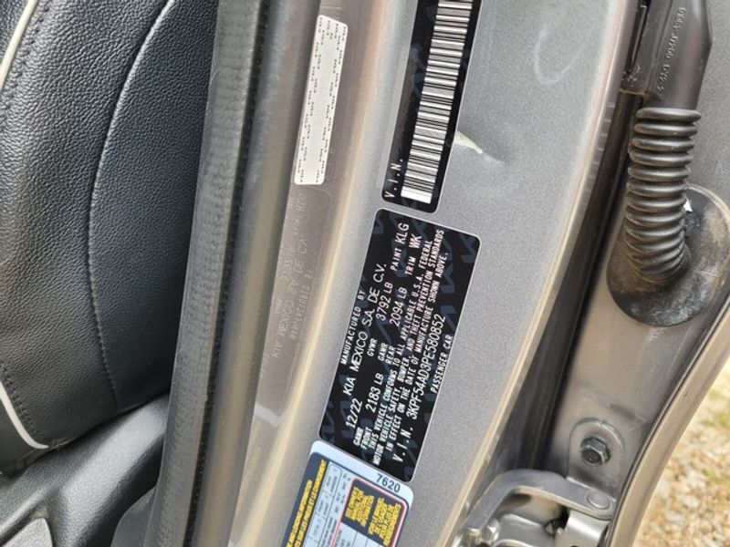 2023 Kia Forte GT-Line photo 12