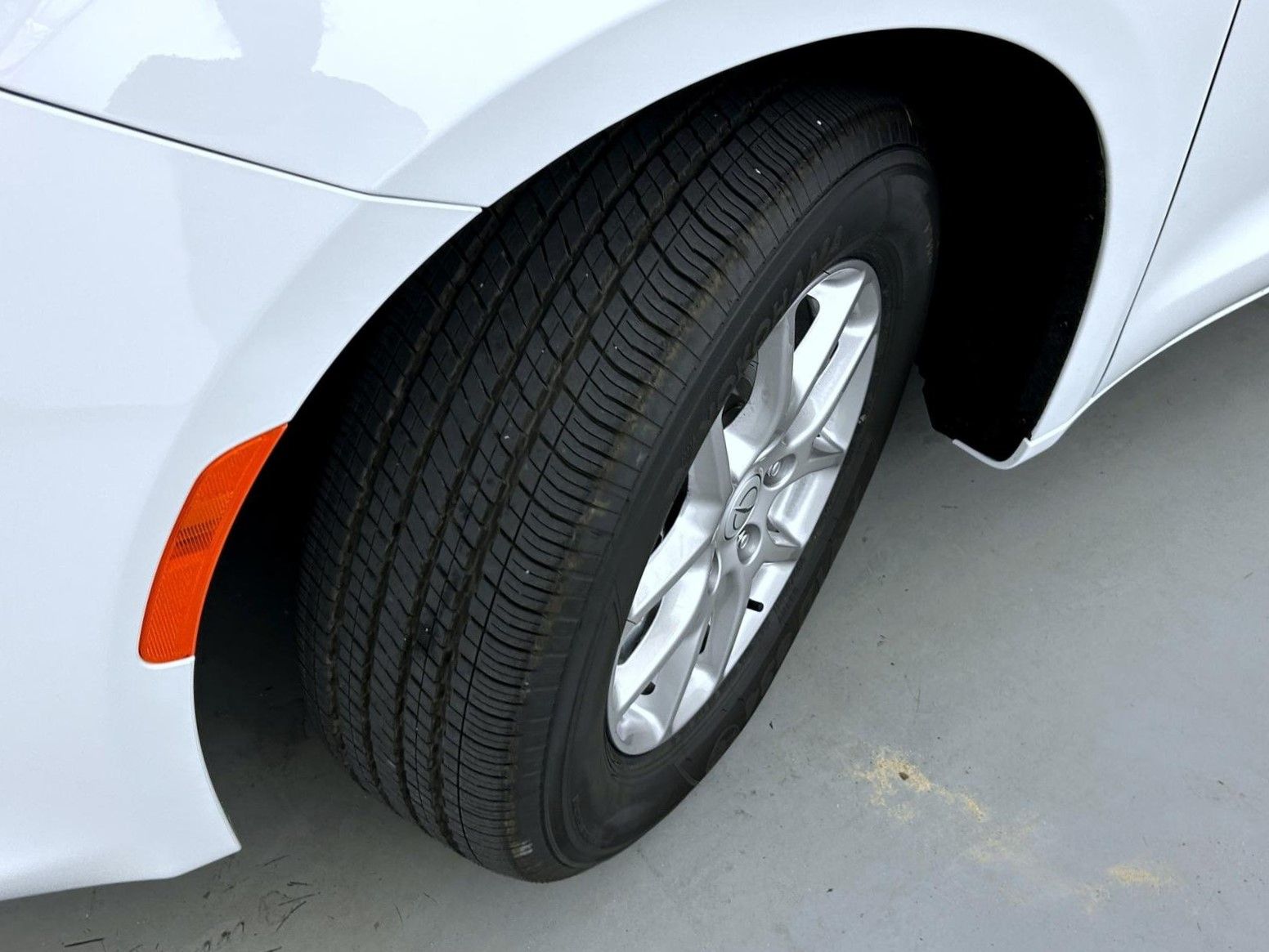 2026 Chrysler Voyager LX photo 23