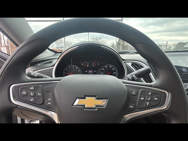 2025 Chevrolet Malibu 1LT photo 11