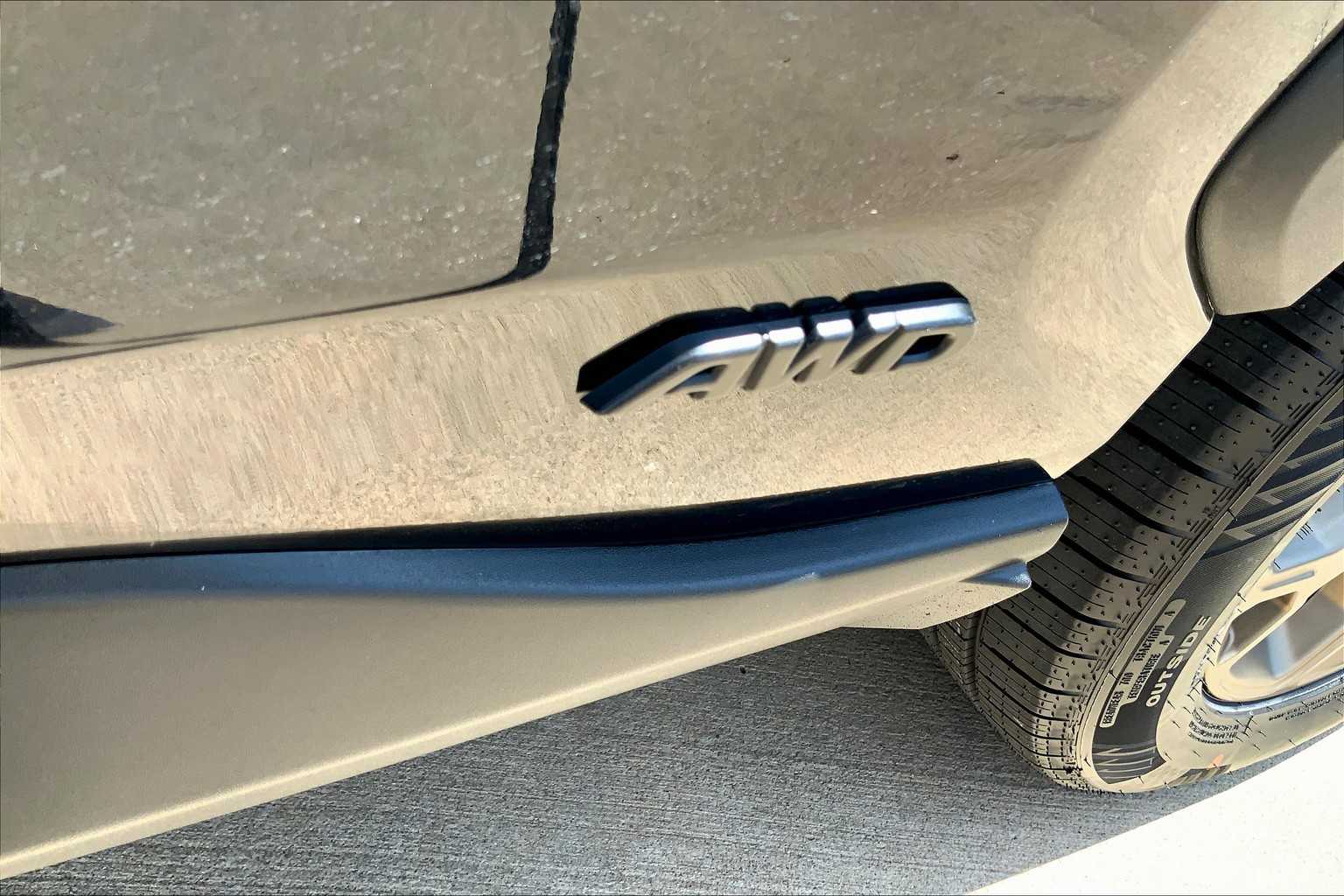 2024 Toyota RAV4 Hybrid photo 27