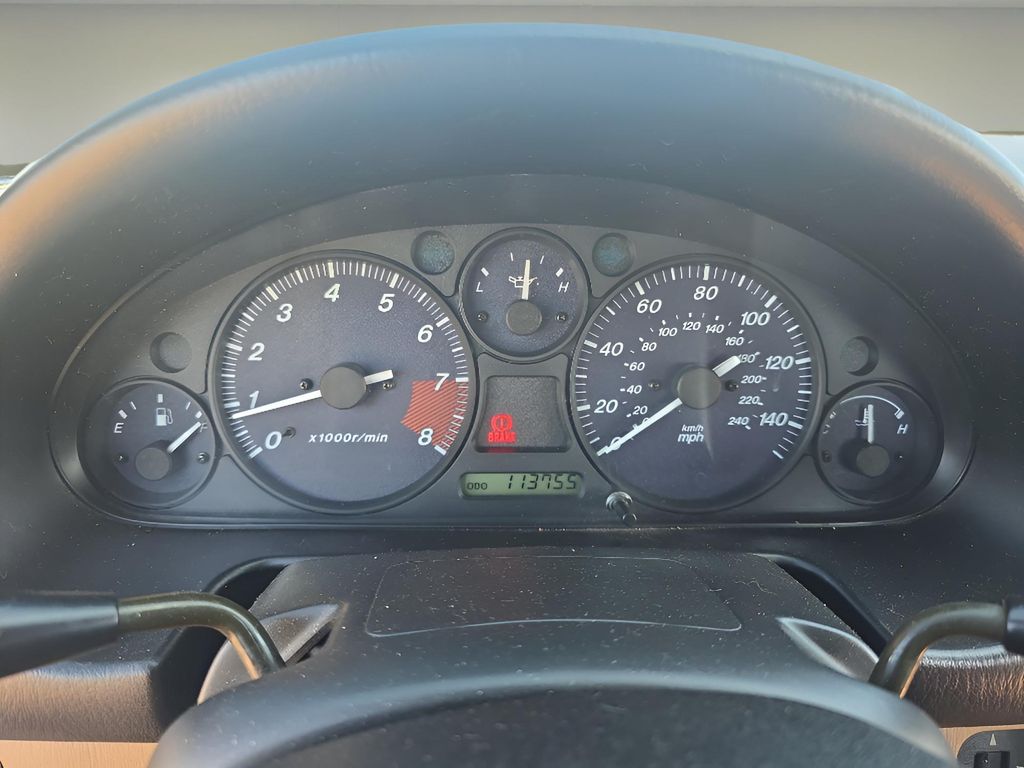 2000 Mazda MX-5 Miata Miata Base photo 26