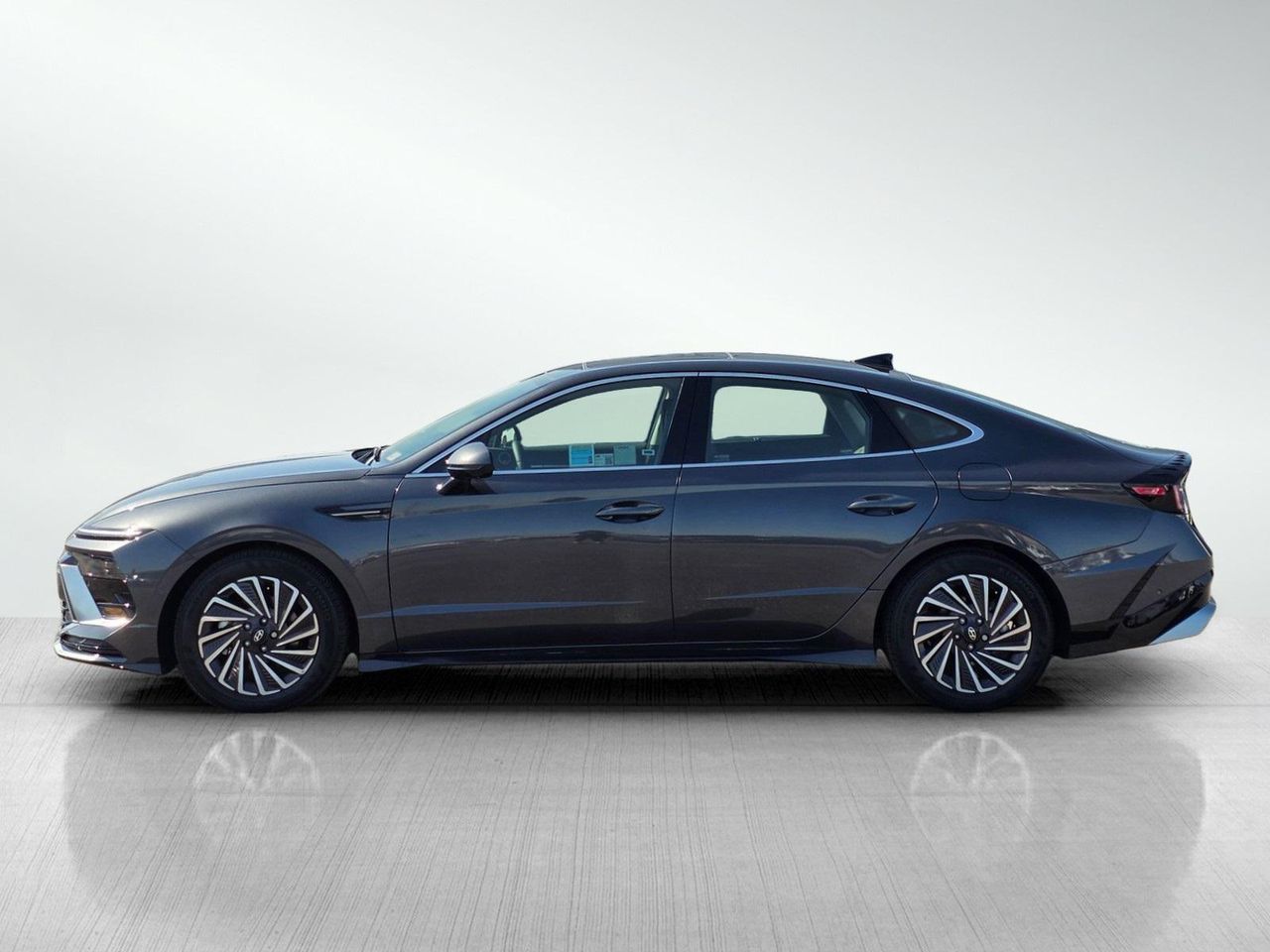 2025 Hyundai Sonata Hybrid Limited photo 4