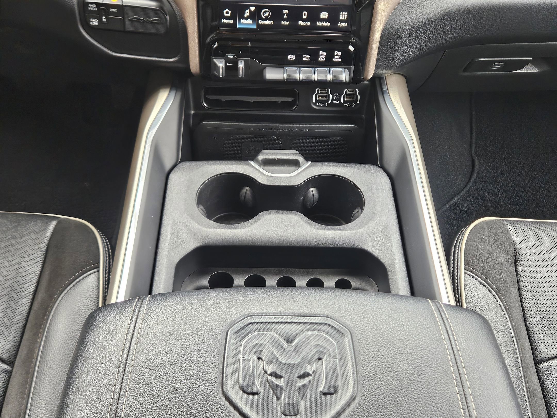 2022 Ram 2500 Laramie photo 12
