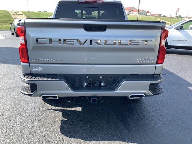2025 Chevrolet Silverado 1500 High Country photo 5