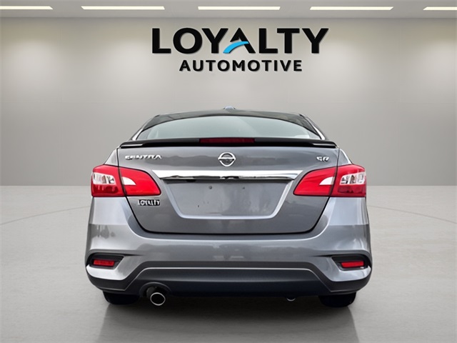 2019 Nissan Sentra SR photo 4