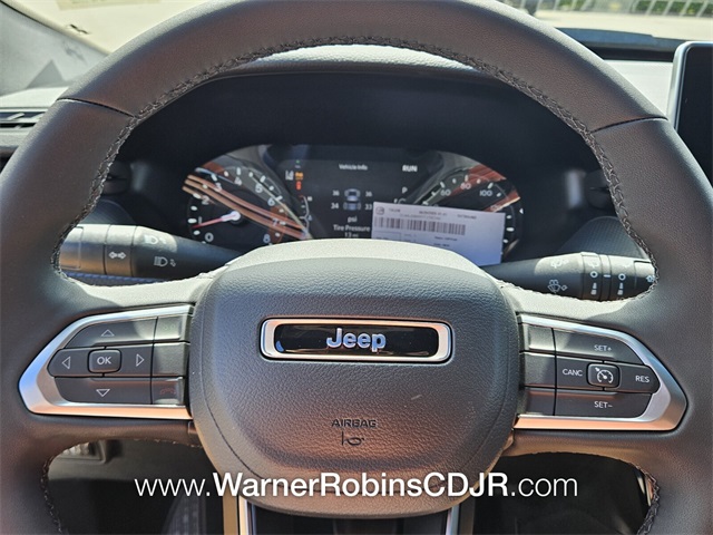 2026 Jeep Compass Latitude Altitude photo 21