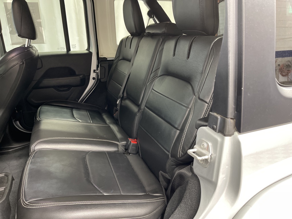 2023 Jeep Wrangler Sahara 4xe photo 22