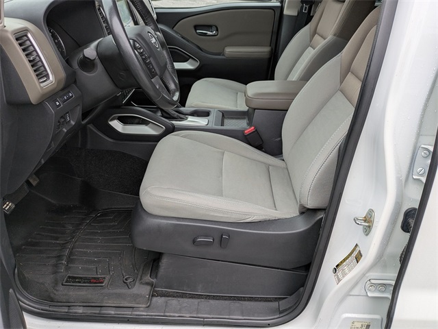2022 Nissan Frontier SV photo 11