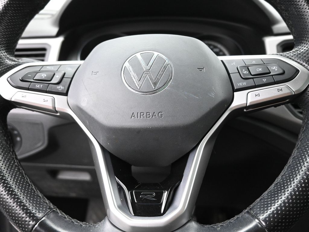 2021 Volkswagen Atlas V6 SE Technology R-Line photo 7