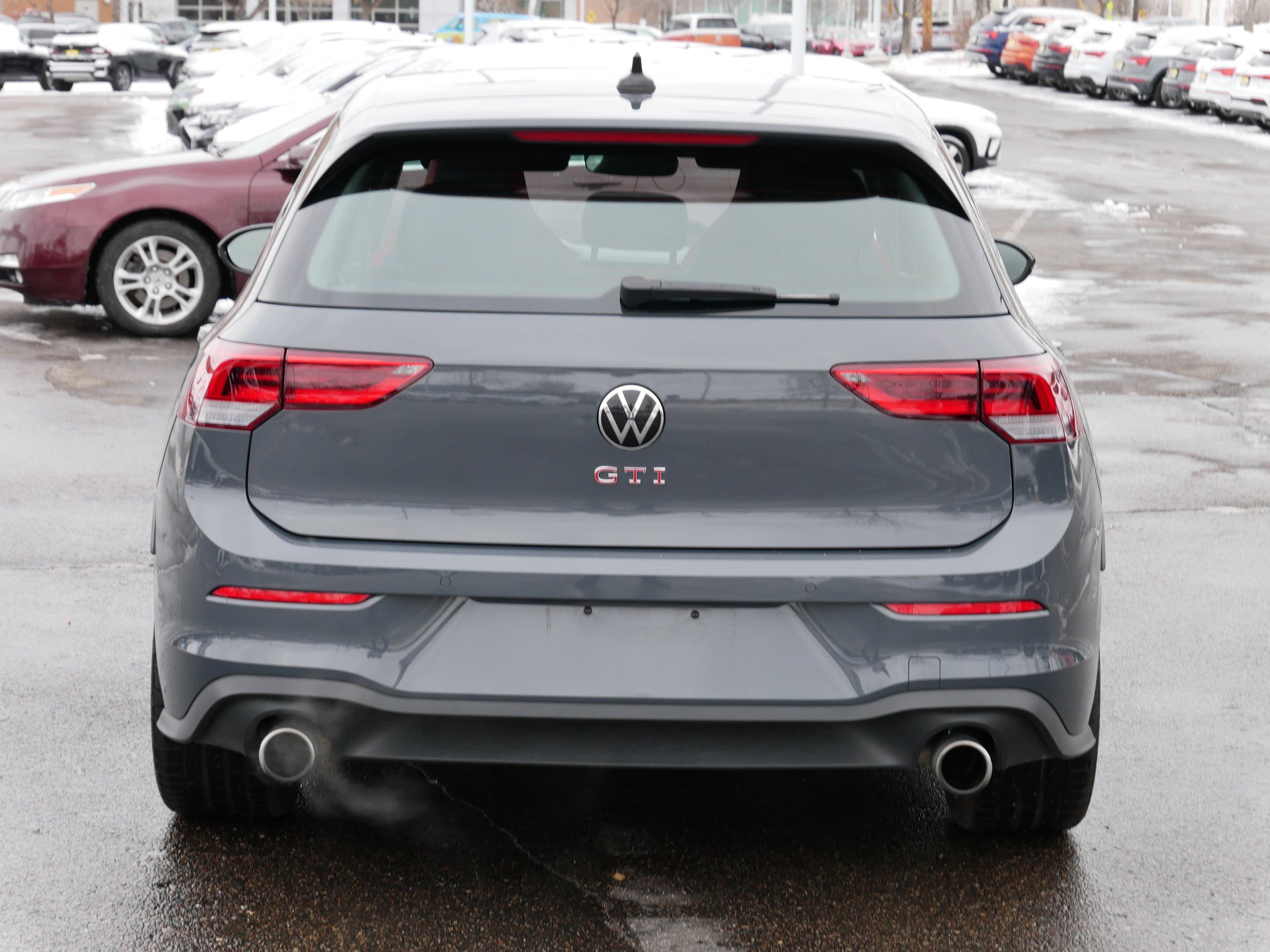 2024 Volkswagen Golf GTI 380 S photo 4