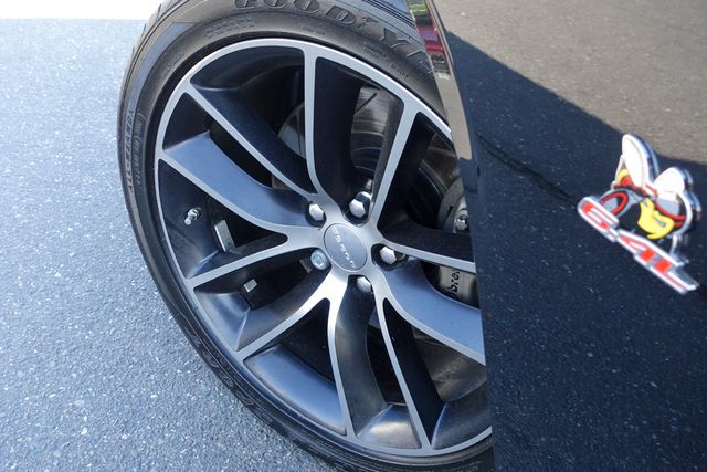 2015 Dodge Challenger R/T Scat Pack photo 12