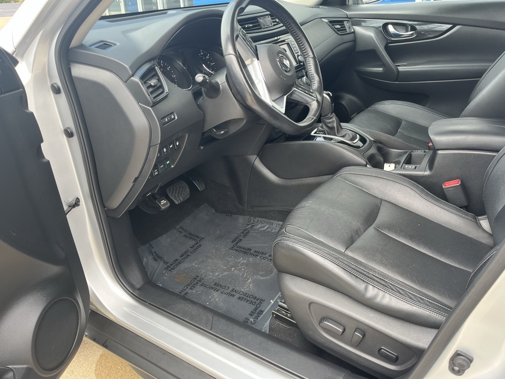 2018 Nissan Rogue SL photo 9
