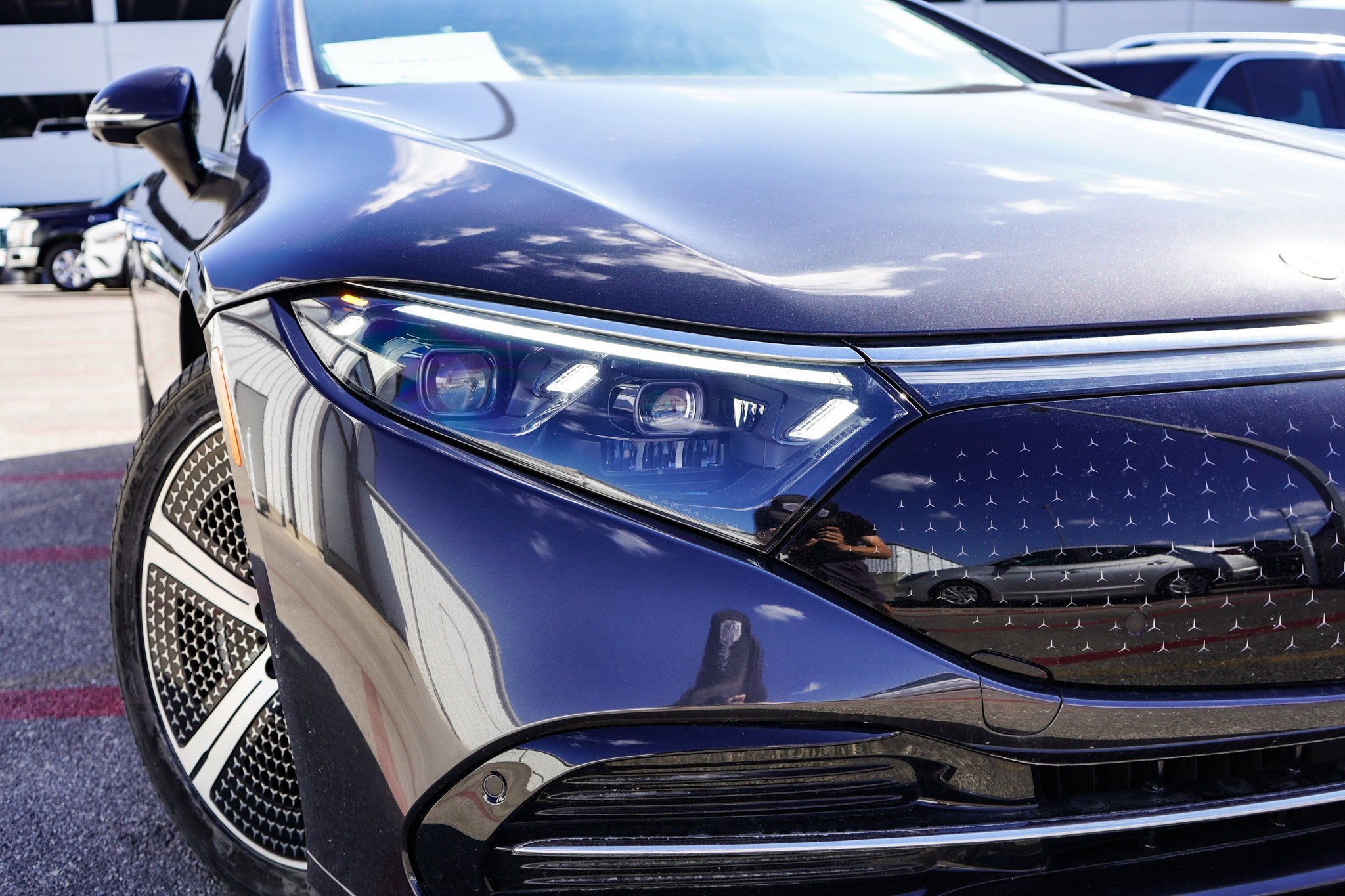 2023 Mercedes Benz EQS-Class Sedan photo 3