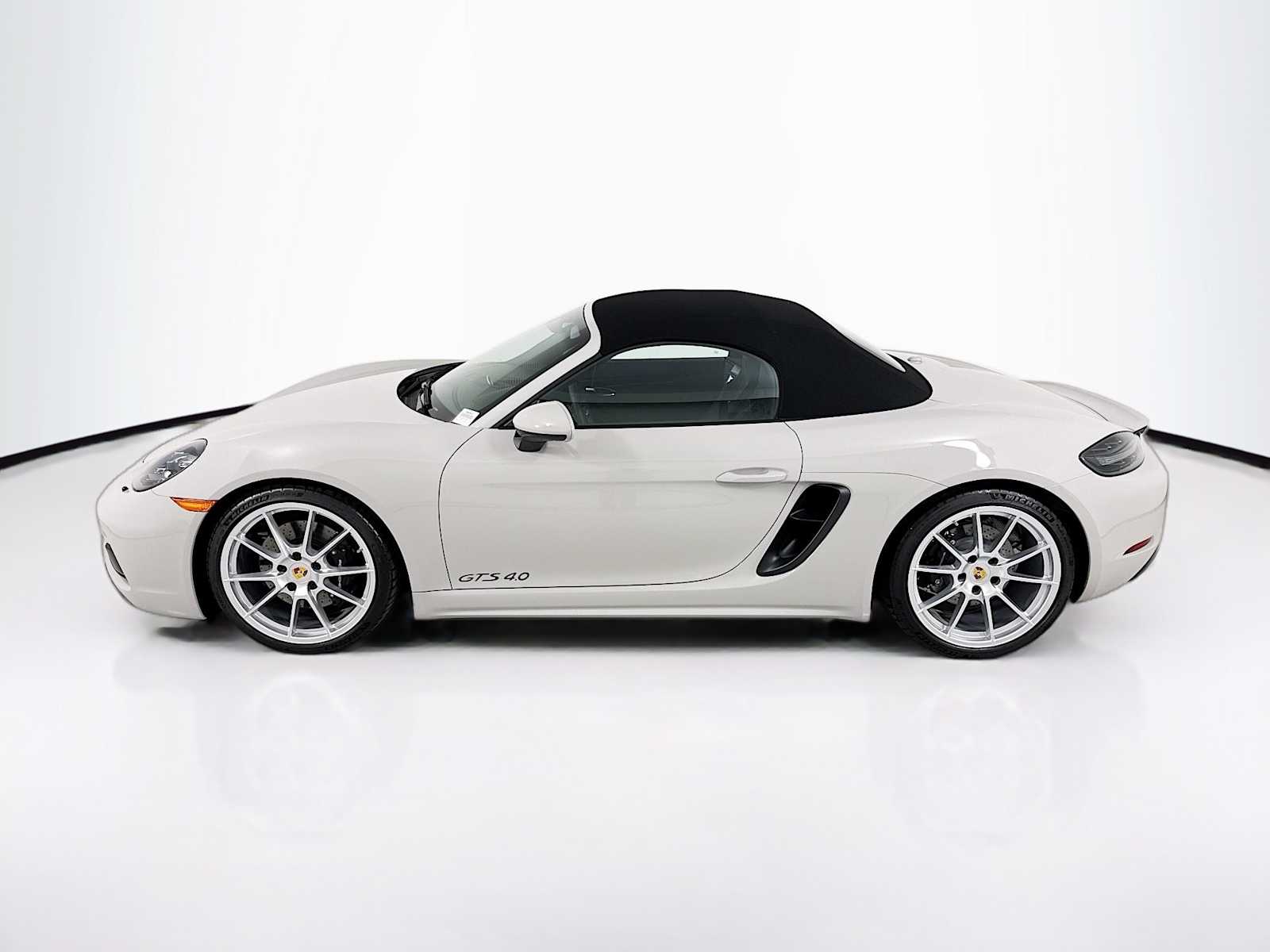 2025 Porsche Boxster GTS 4.0 photo 2
