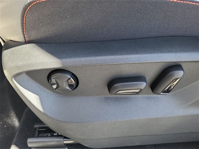 2025 Volkswagen Atlas Peak Edition SE photo 11