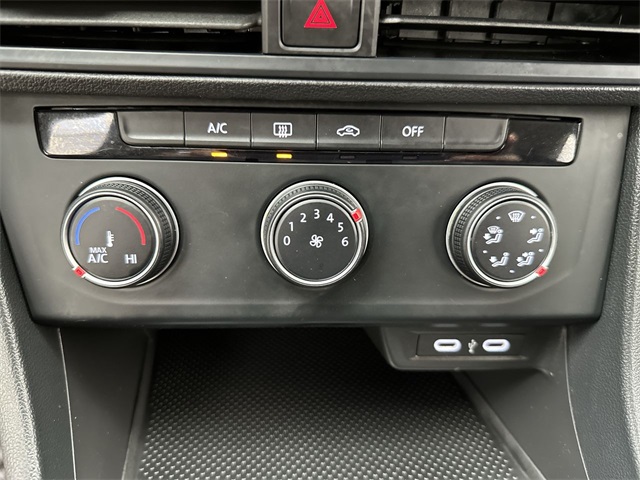 2023 Volkswagen Jetta 1.5T S photo 10