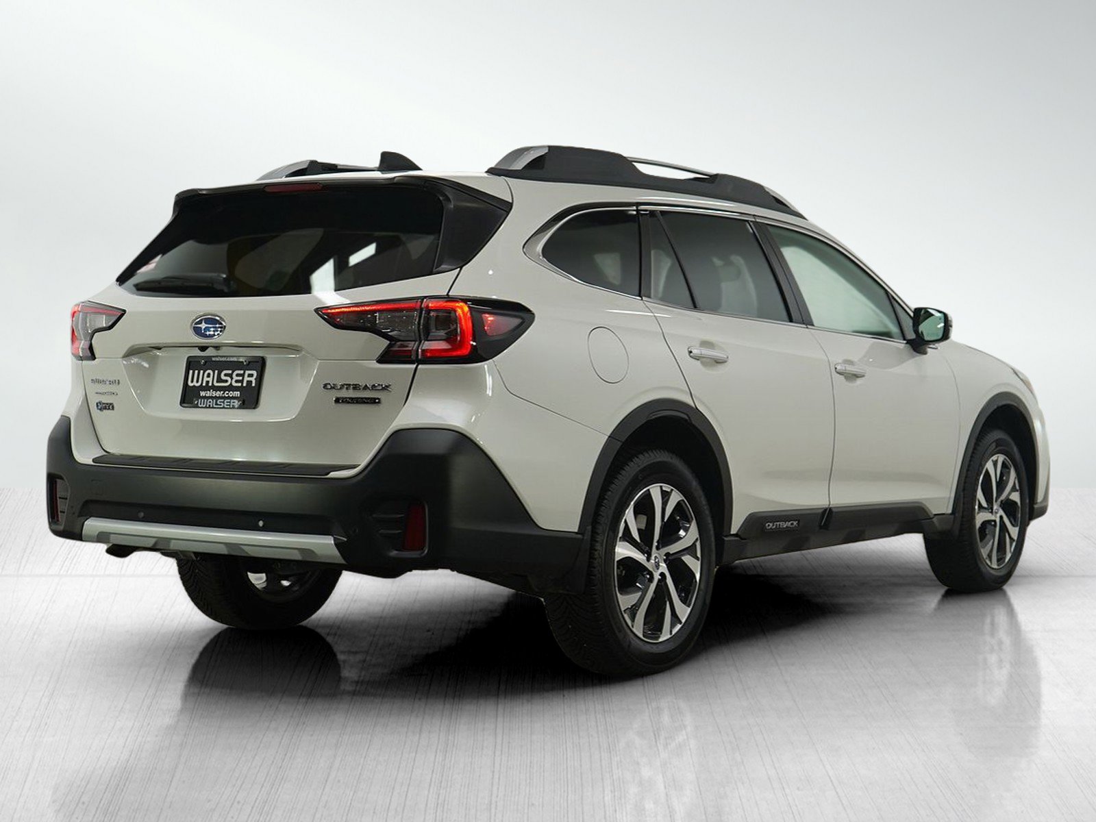 2022 Subaru Outback Touring photo 4