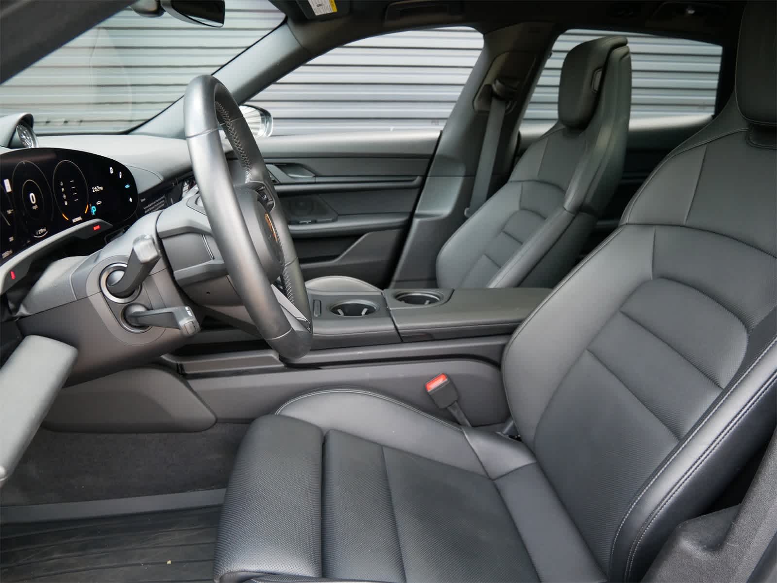 2021 Porsche Taycan 4 Cross Turismo photo 5