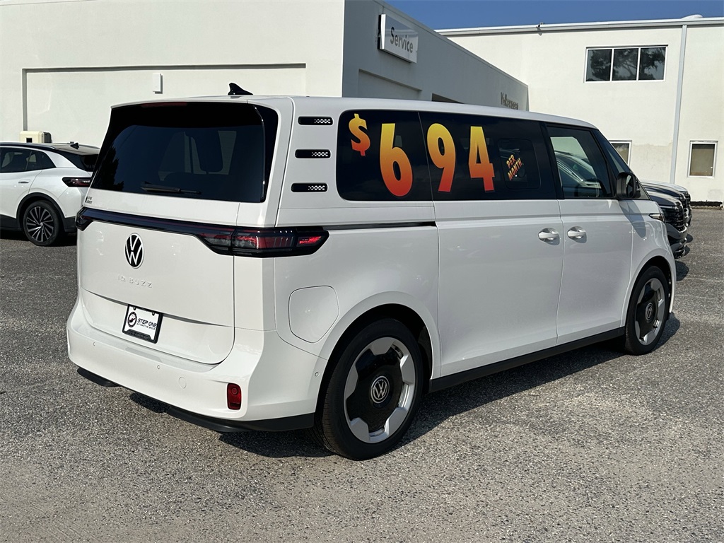 2025 Volkswagen ID. Buzz Pro S photo 6