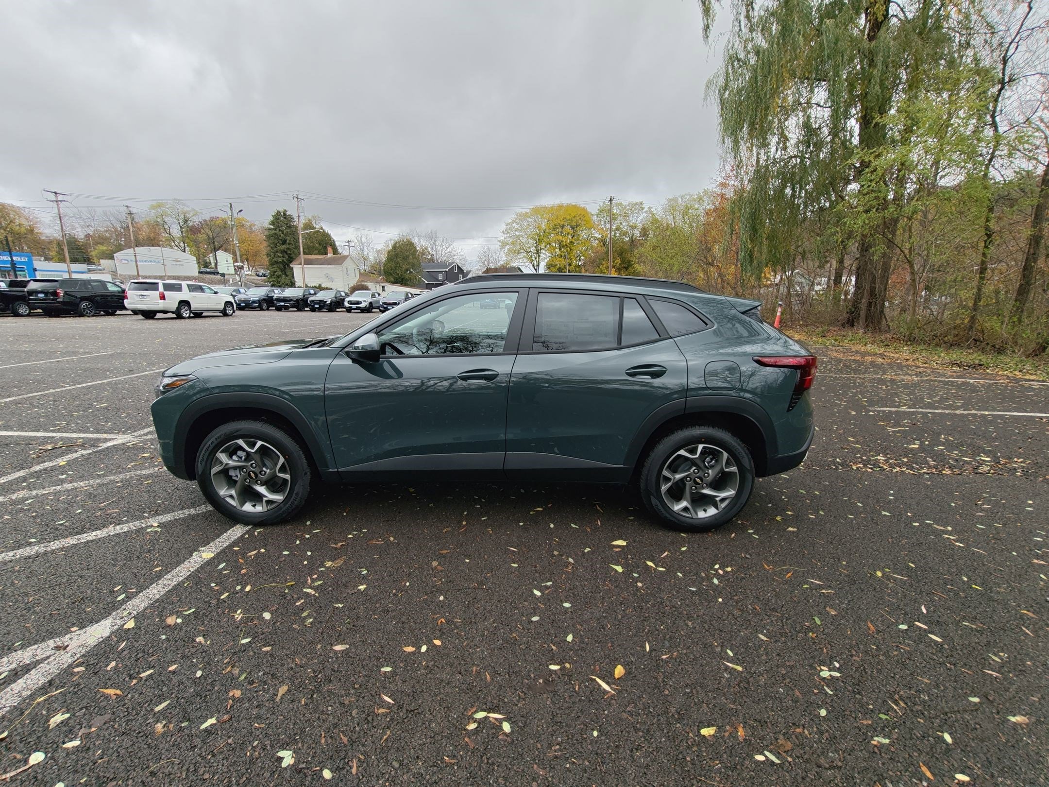 2026 Chevrolet Trax LT photo 2