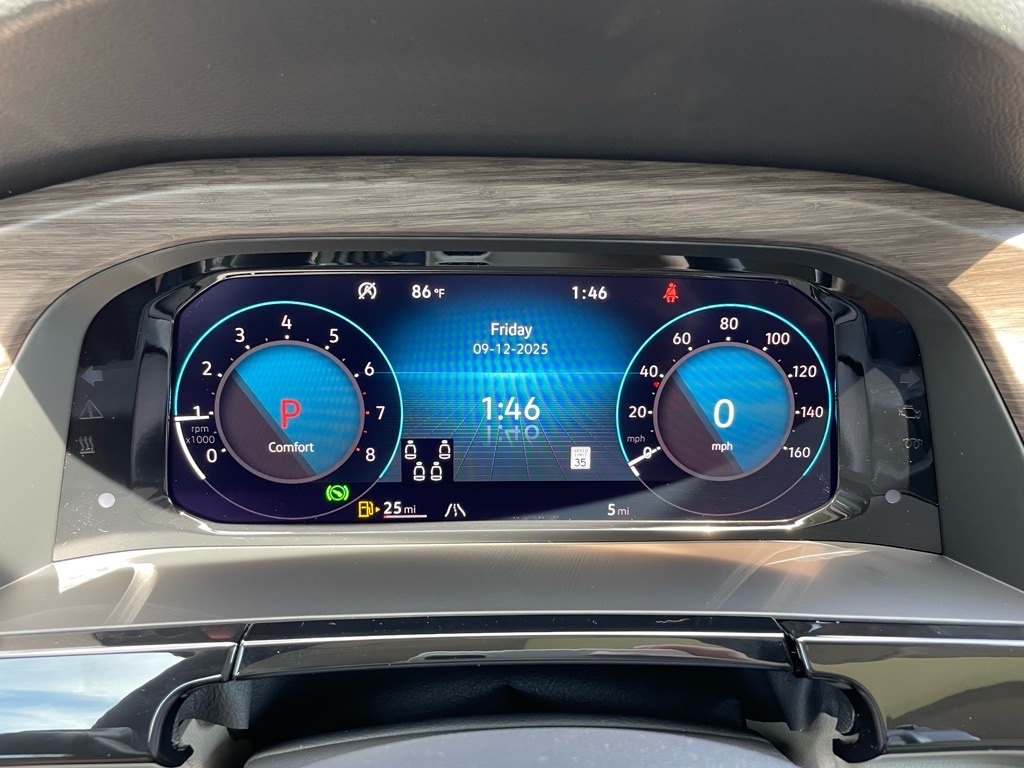 2026 Volkswagen Atlas SEL Premium R-Line photo 5