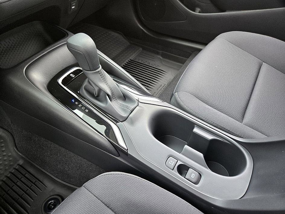 2025 Toyota Corolla LE photo 23