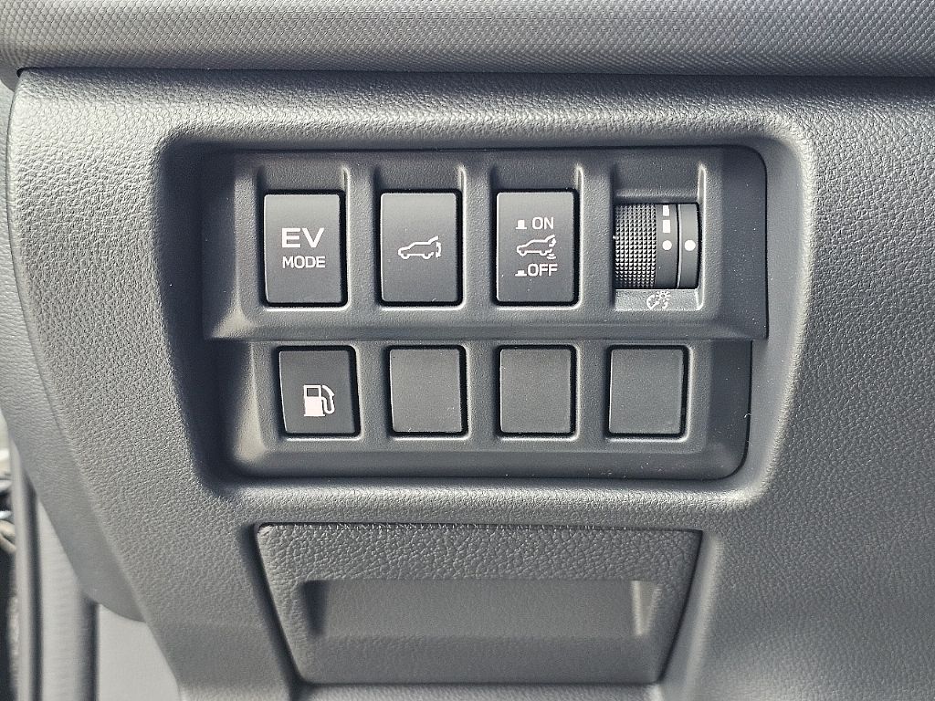 2025 Subaru Forester Limited photo 27
