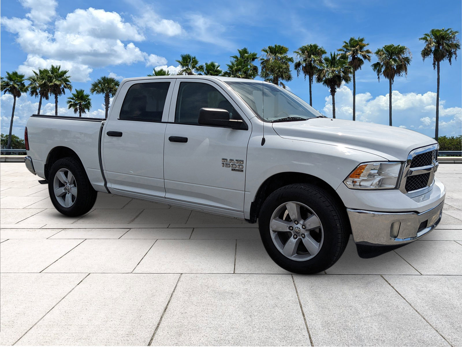 2023 Ram 1500 Tradesman photo 2