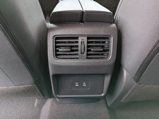 2026 Nissan Rogue SV photo 9
