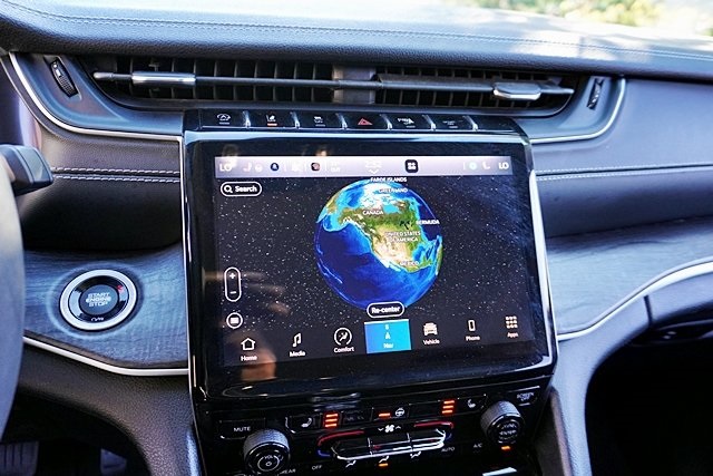 Used 2023 Black Jeep Limited image 25