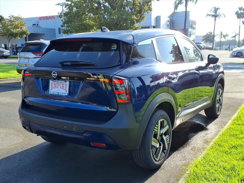 2026 Nissan Kicks SV photo 3