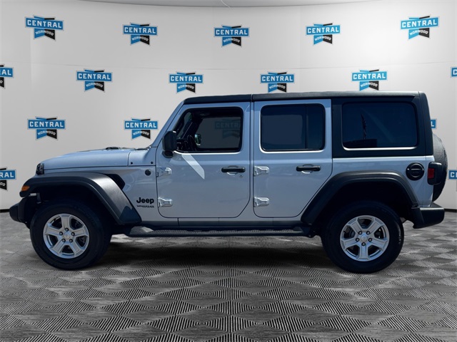 2022 Jeep Wrangler Unlimited Sport S photo 2