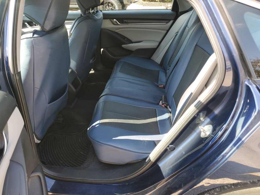 2019 Honda Accord LX 1.5T photo 8