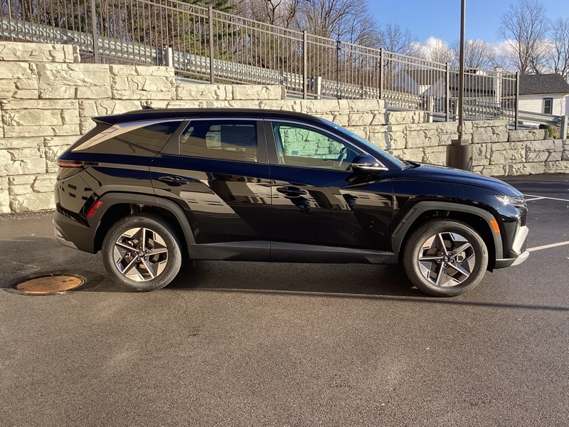 2025 Hyundai Tucson SEL Convenience photo 8