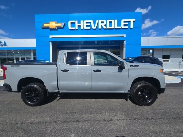 2024 Chevrolet Silverado 1500 LT Trail Boss photo 3