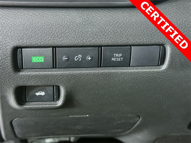 2025 Nissan Sentra S photo 13