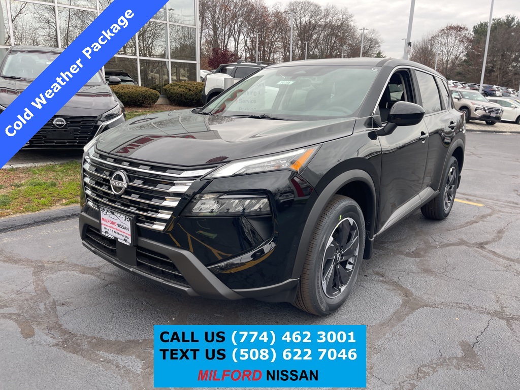 2026 Nissan Rogue SV's photo