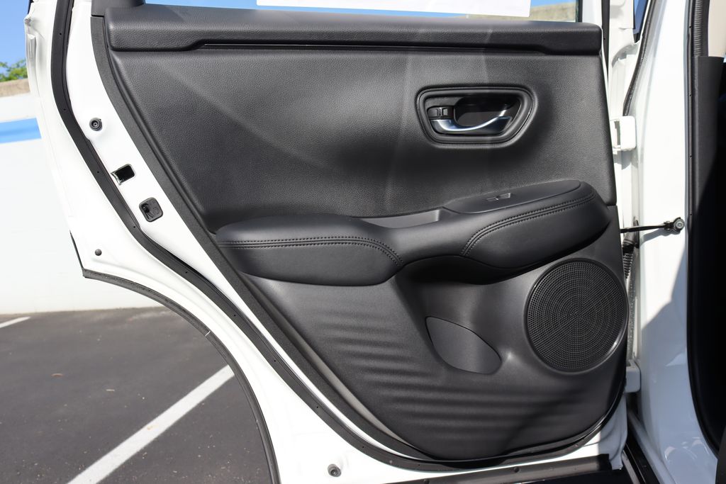 2025 Honda HR-V LX photo 10