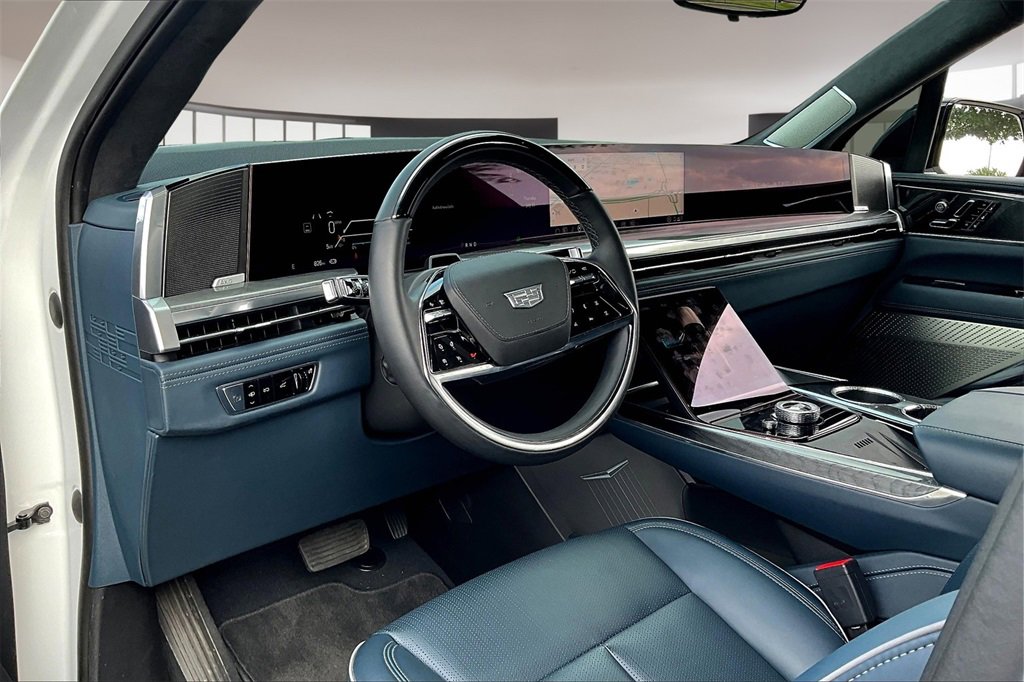 2025 Cadillac Escalade IQ Sport photo 6