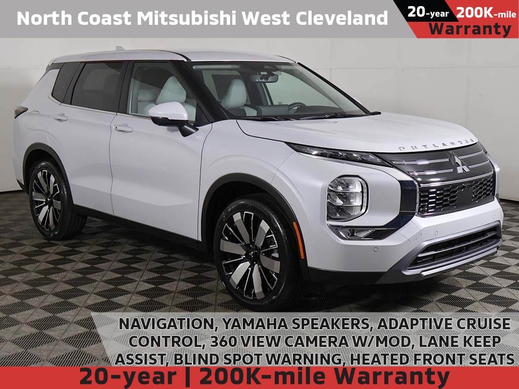 2025 Mitsubishi Outlander SE's photo