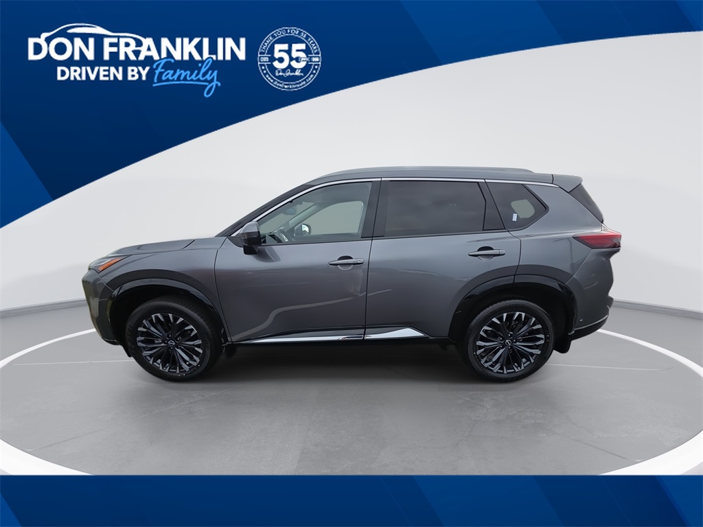 2026 Nissan Rogue Platinum's photo