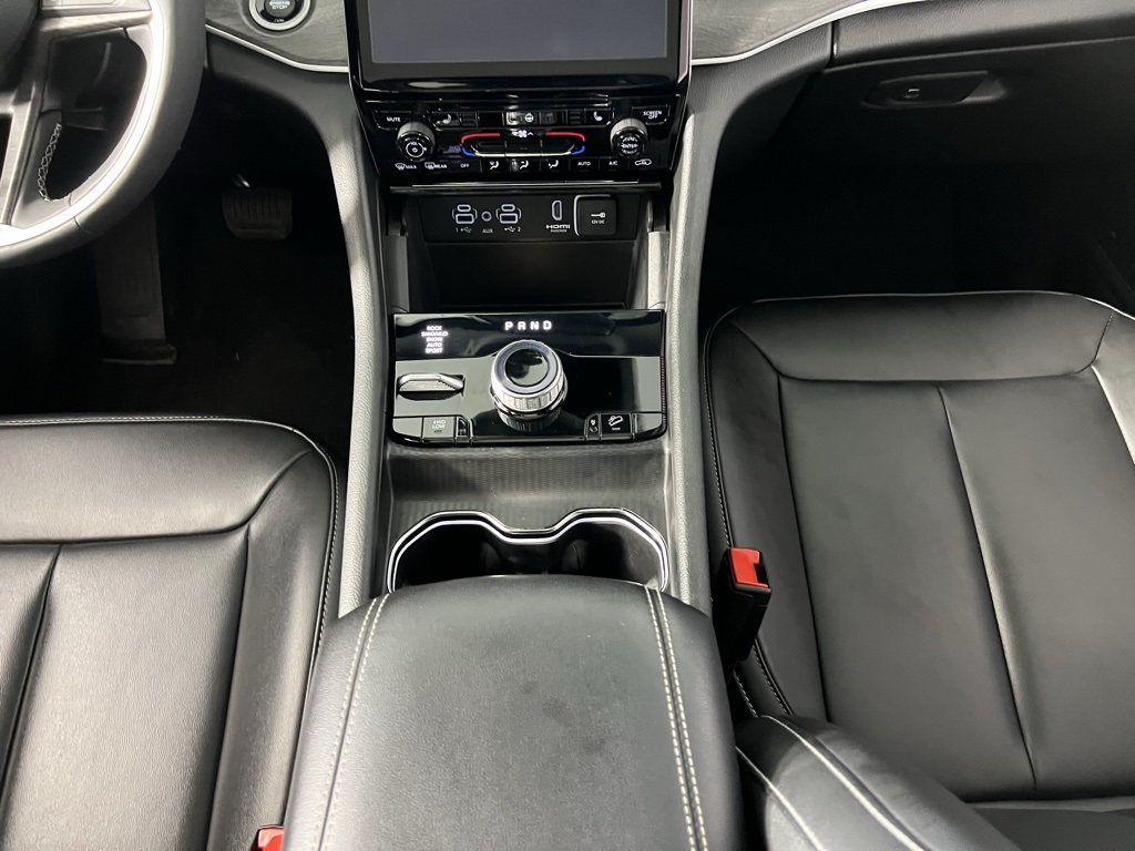 2023 Jeep Cherokee 4xe photo 14