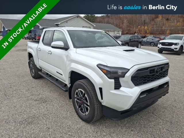 2025 Toyota Tacoma TRD Sport's photo