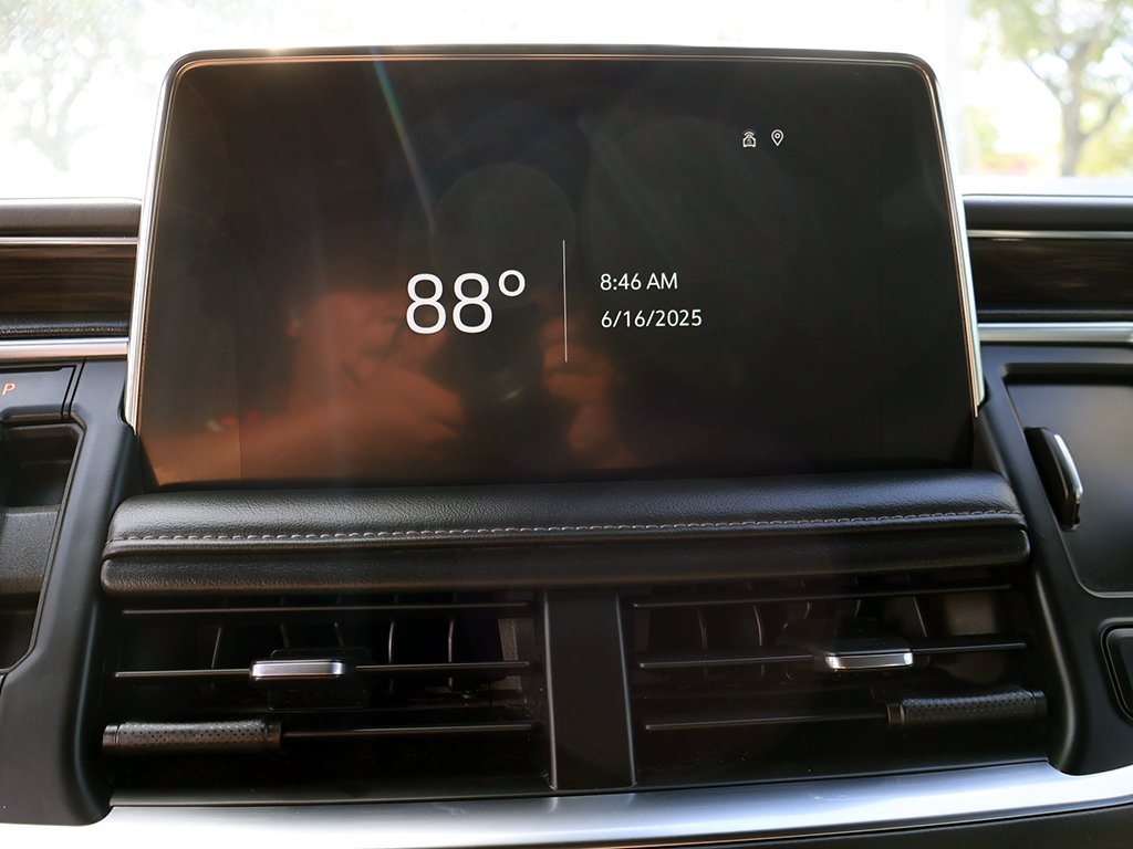2023 Chevrolet Suburban Z71 photo 55