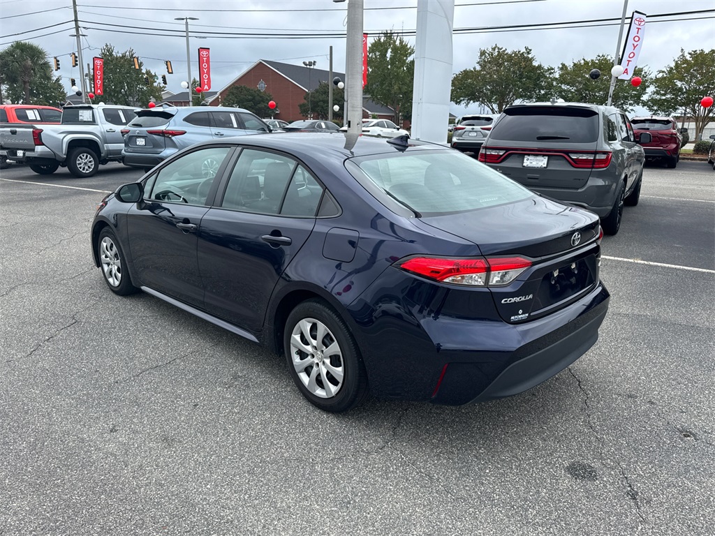 2023 Toyota Corolla LE photo 4