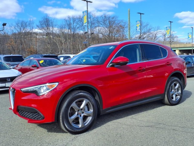 2021 Alfa Romeo Stelvio Sport Base photo 3