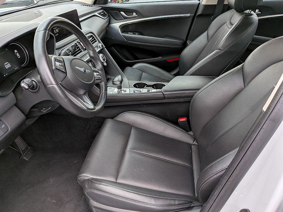 2023 Genesis G70 2.0T photo 14
